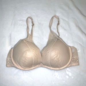Victoria’s Secret 38c bra